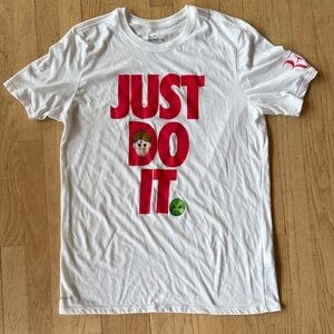 Nike men’s' dri-fit Roger Federer t-shirt L never worn like new